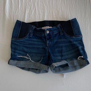 Maternity shorts